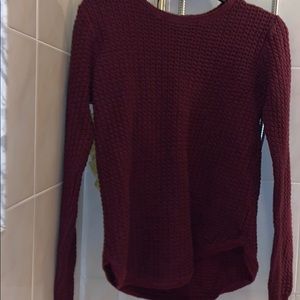 Burgundy woven sweater top